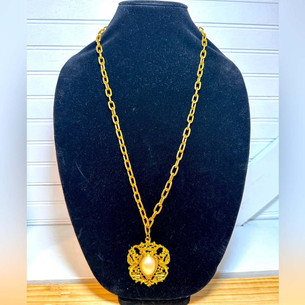 Vintage JBW necklace gold-tone‎ chunky 30 inch Luxury "Just the Right Thing"